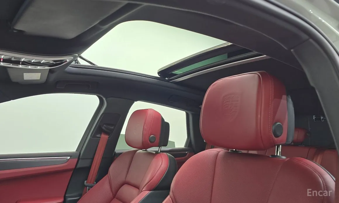 Фото 19 - Porsche Macan