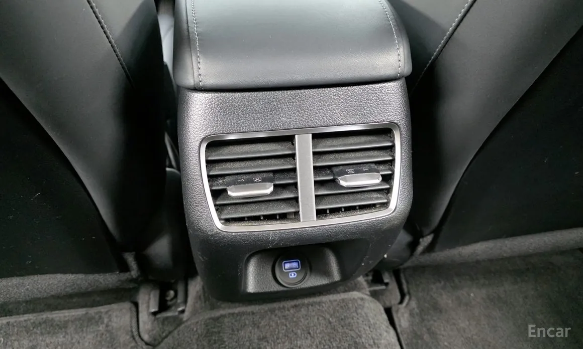 Фото 19 - Hyundai Sonata