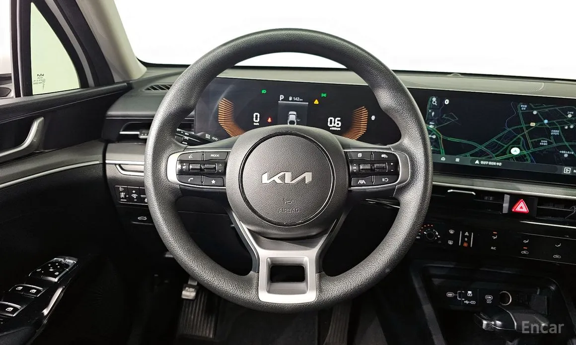 Фото 13 - Kia K5