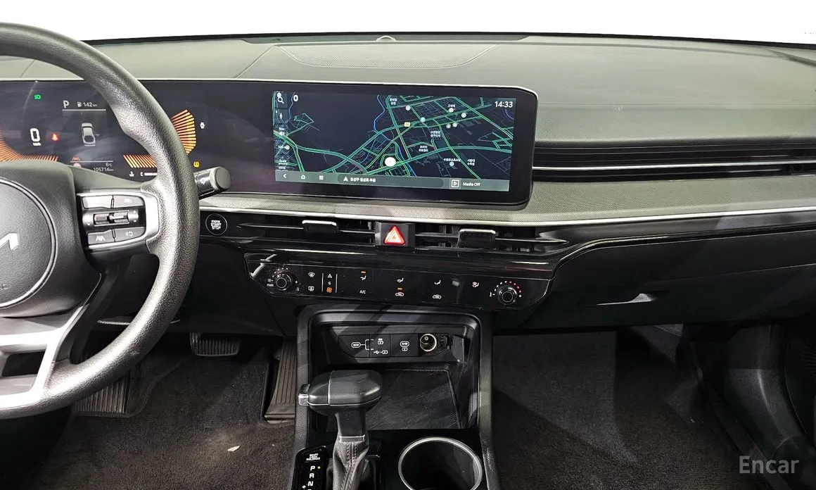 Фото 14 - Kia K5