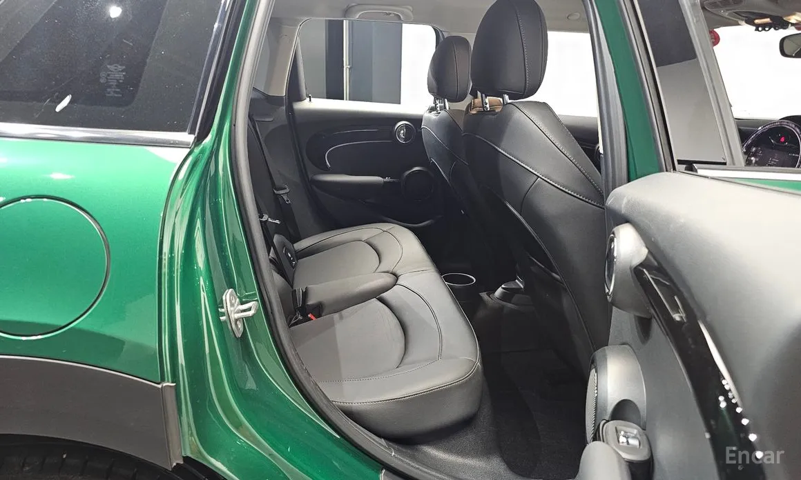 Фото 12 - Mini Cooper