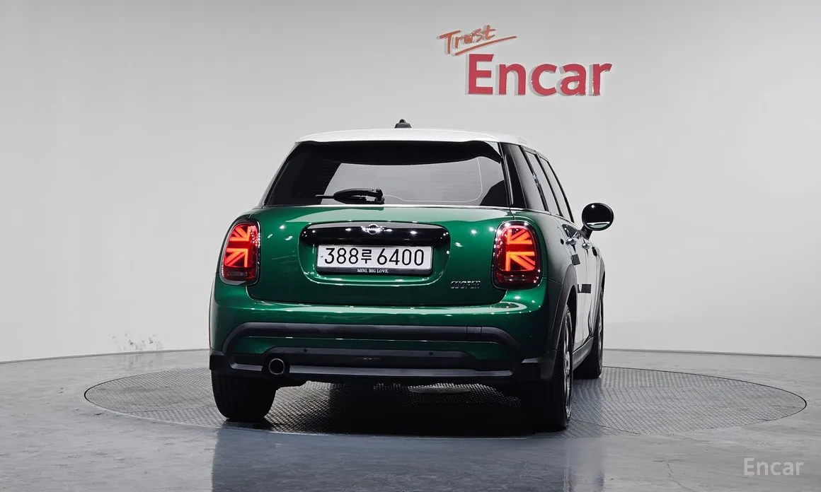 Фото 4 - Mini Cooper