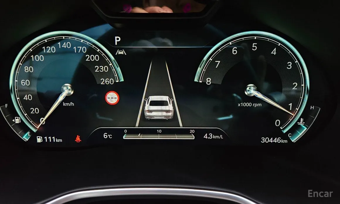 Фото 10 - Genesis G80