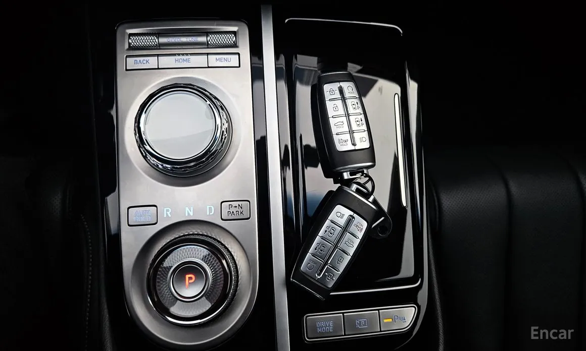 Фото 14 - Genesis G80