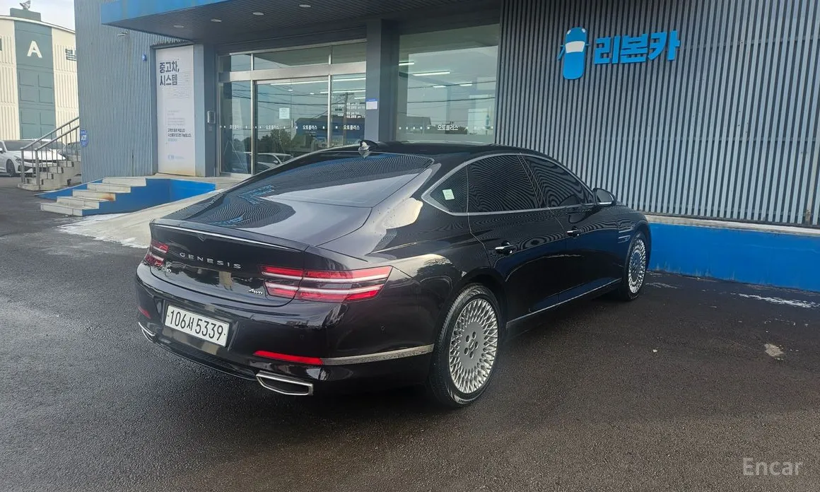 Фото 4 - Genesis G80