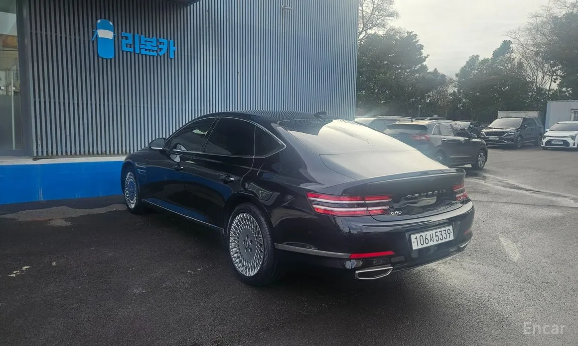 Фото 6 - Genesis G80