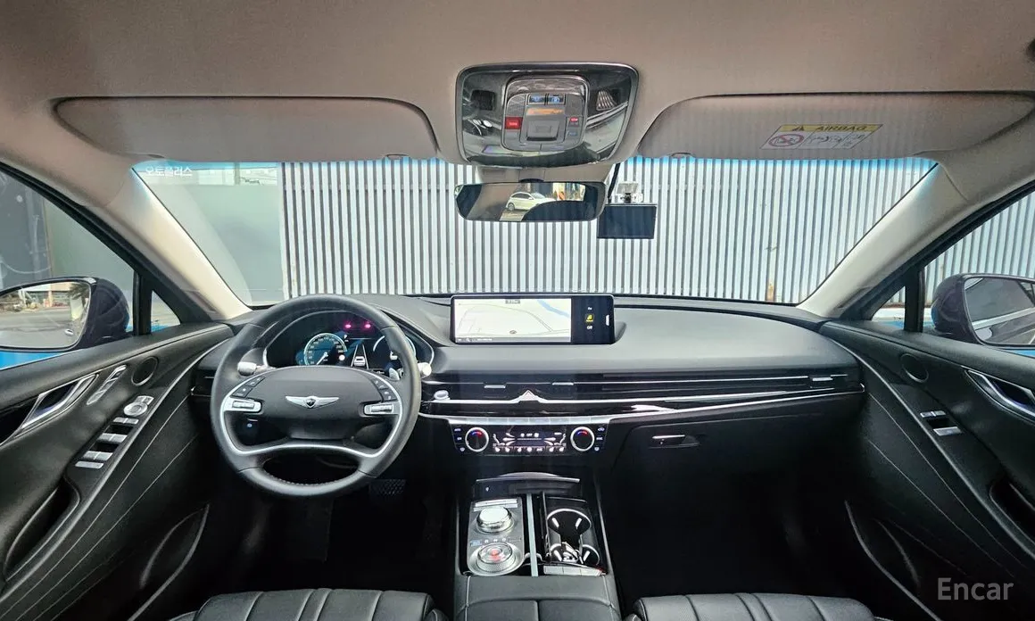 Фото 9 - Genesis G80