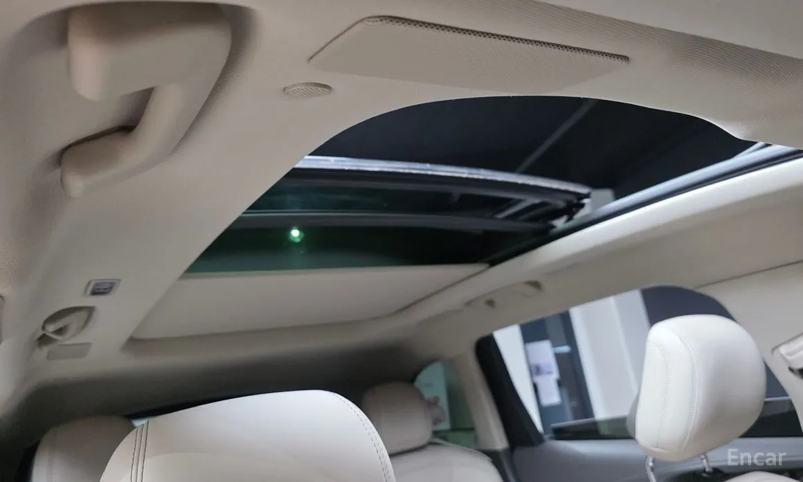 Фото 18 - Lincoln Nautilus