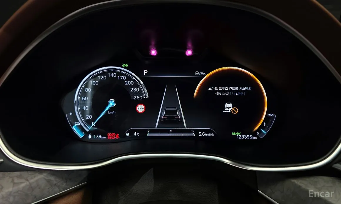 Фото 8 - Genesis G80