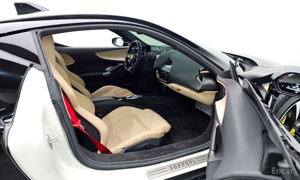Фото 12 - Ferrari SF90