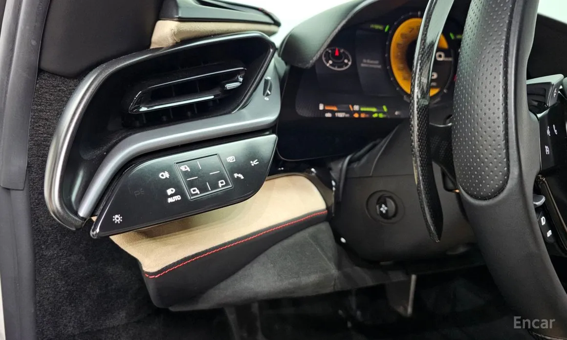 Фото 17 - Ferrari SF90