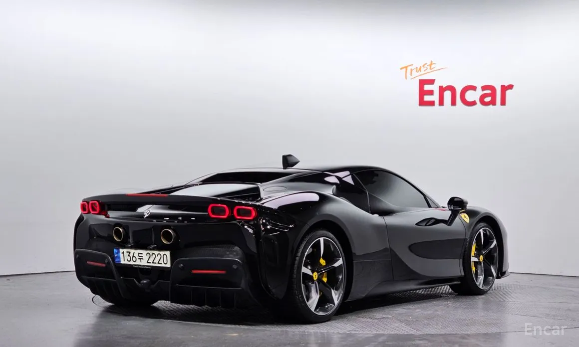 Фото 2 - Ferrari SF90