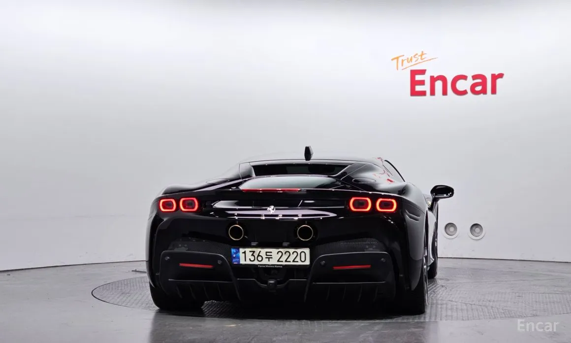 Фото 4 - Ferrari SF90