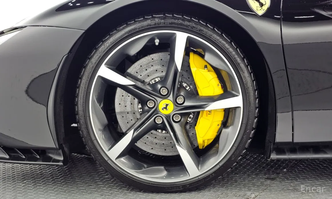 Фото 5 - Ferrari SF90