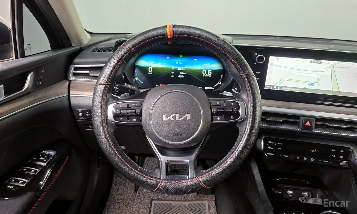 Фото 13 - Kia K5