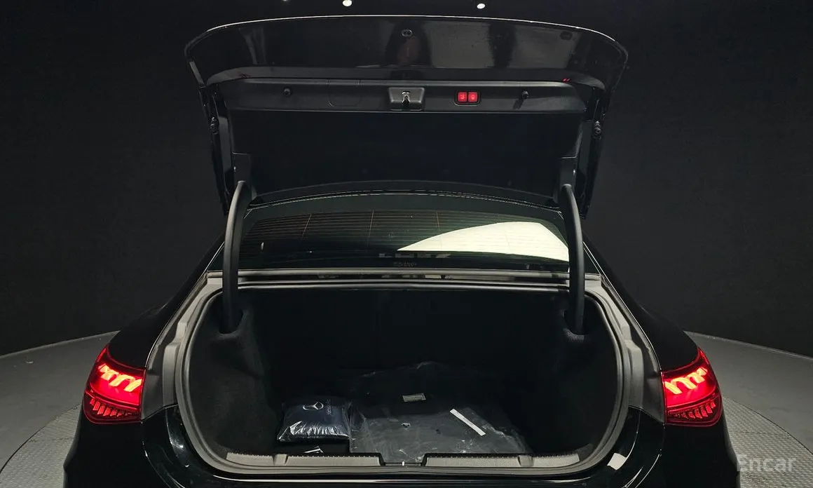 Фото 20 - Mercedes-Benz EQE