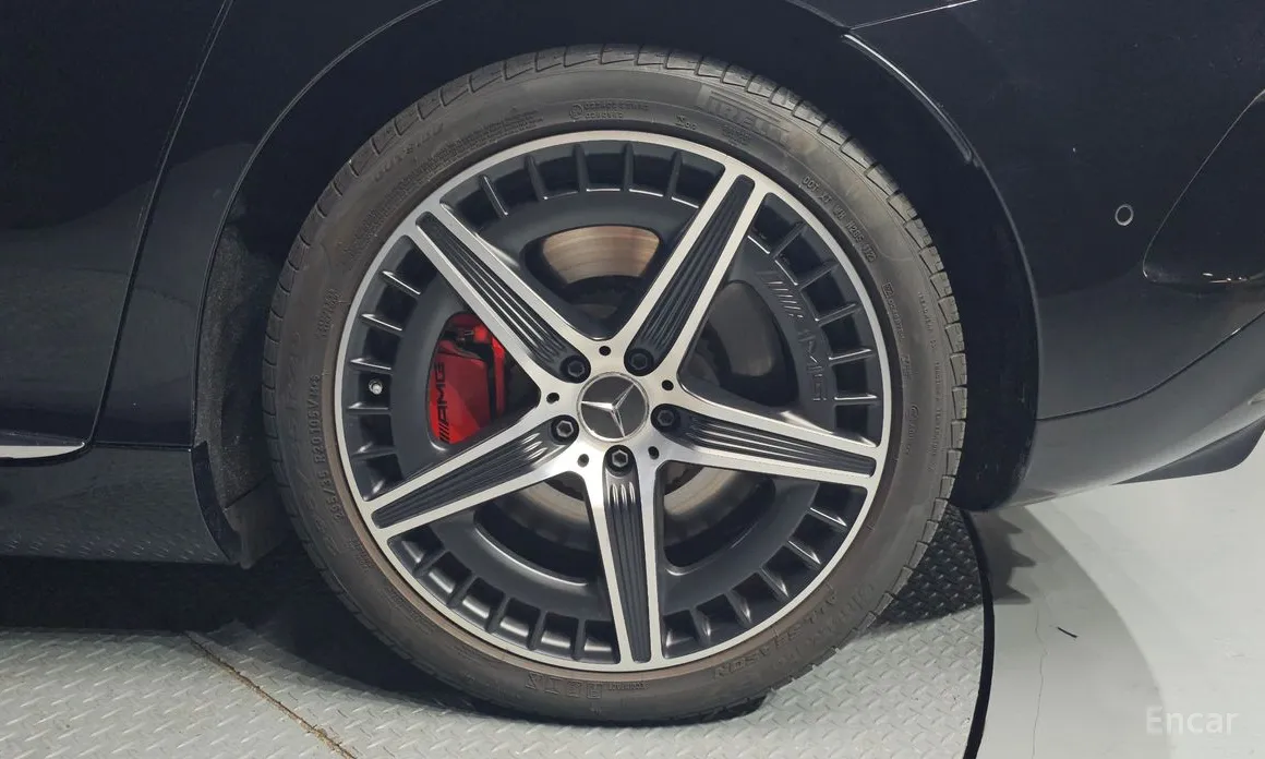 Фото 5 - Mercedes-Benz EQE