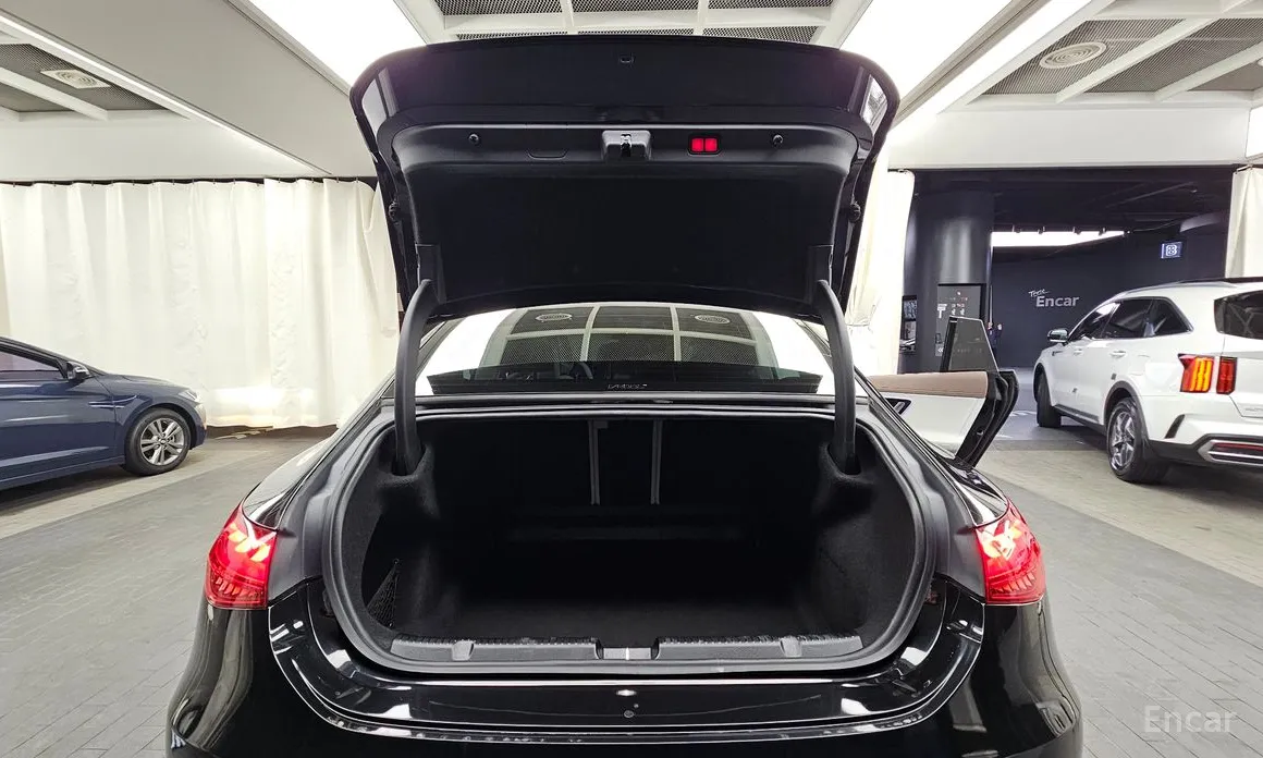 Фото 20 - Mercedes-Benz EQE