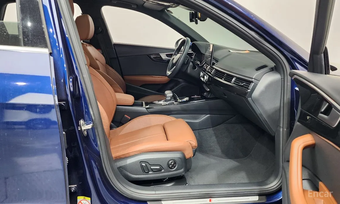 Фото 11 - Audi A4