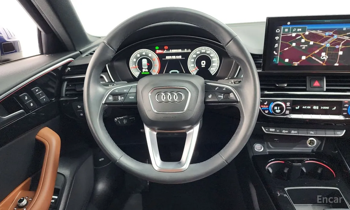 Фото 13 - Audi A4