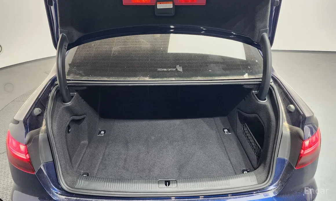 Фото 20 - Audi A4