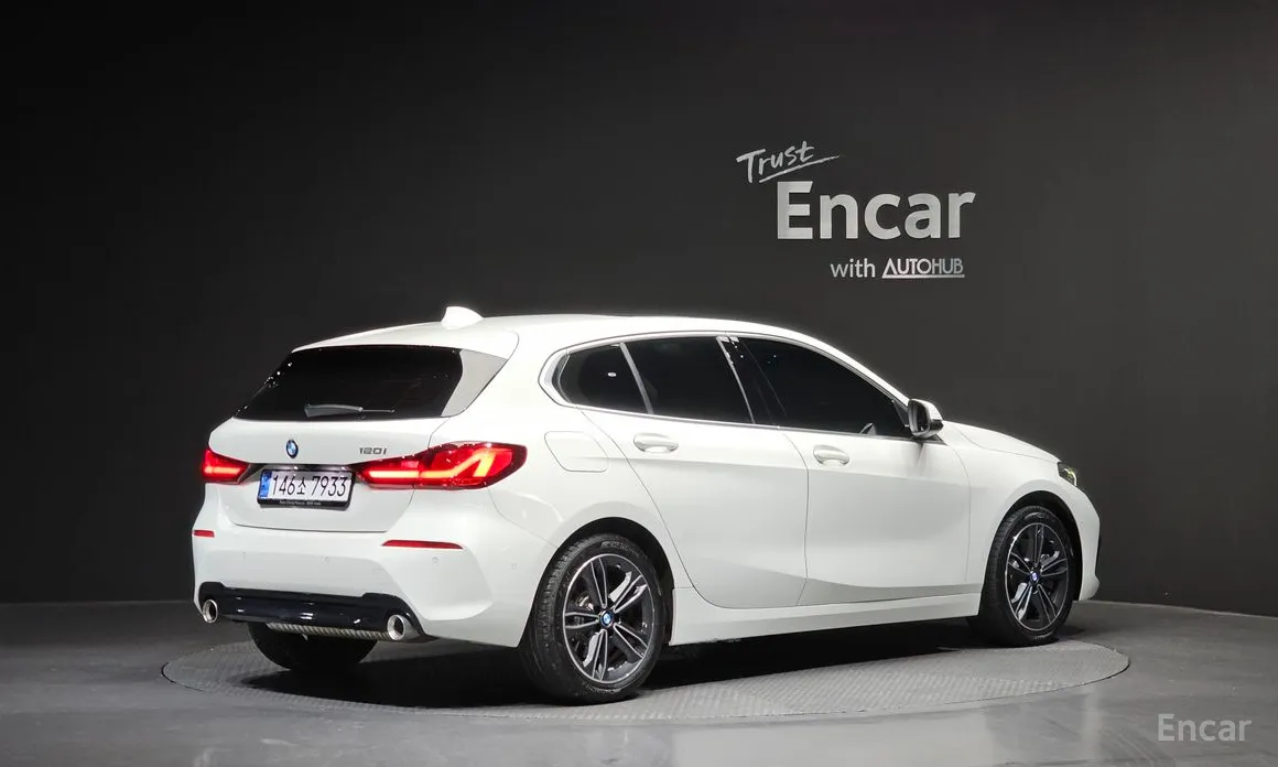 Фото 2 - BMW 1 Series