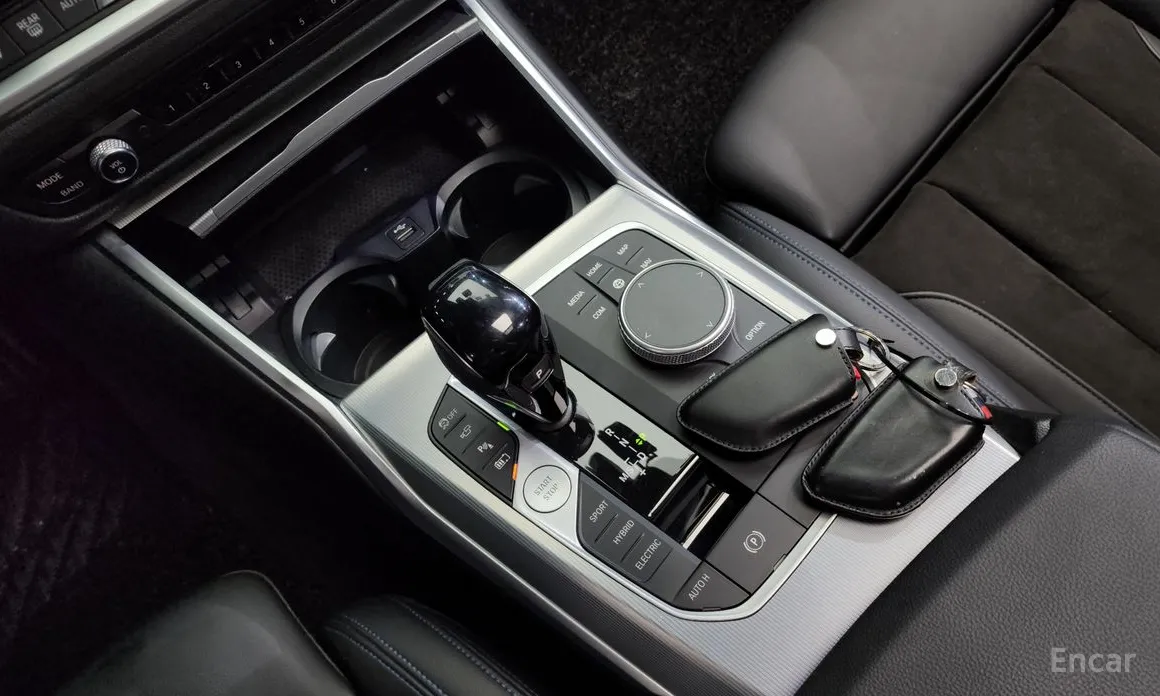 Photo 9 - BMW 3 Series