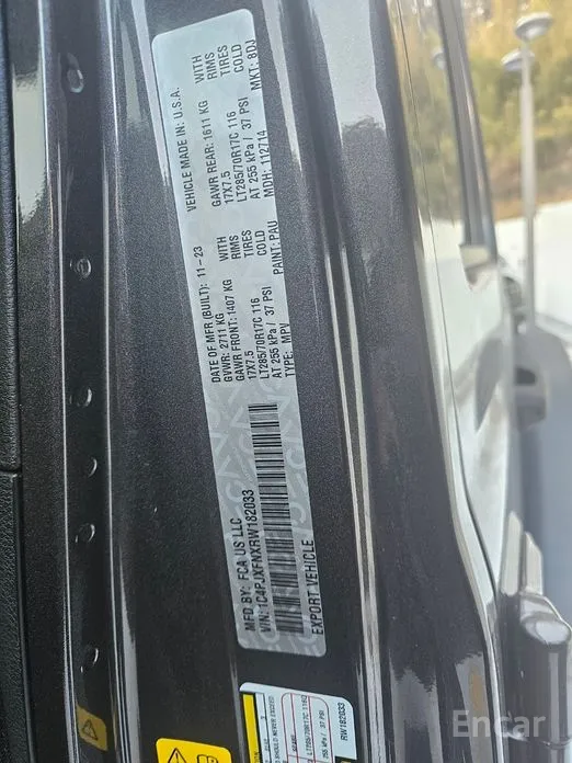 Фото 6 - Jeep Wrangler