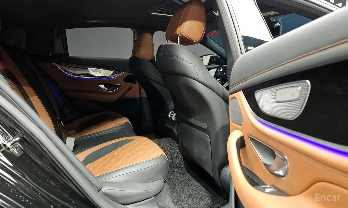 Фото 11 - Mercedes-Benz AMG GT