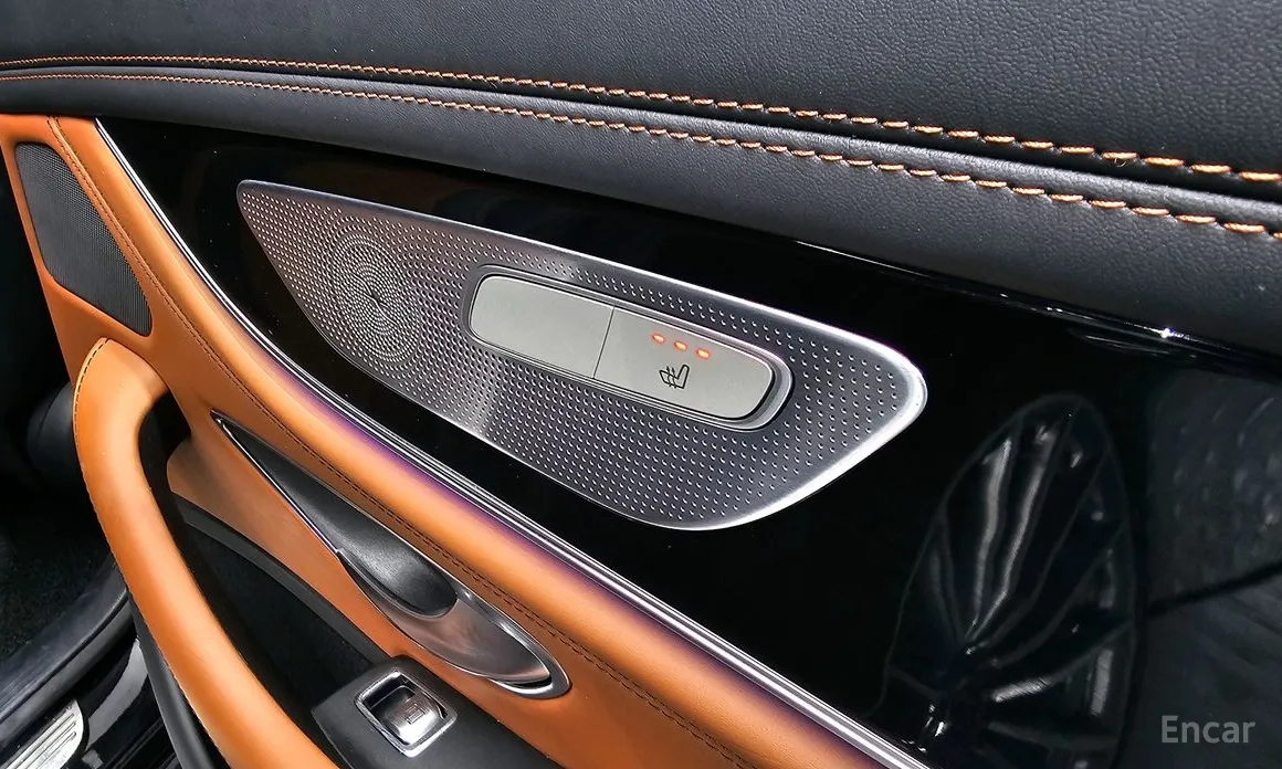 Фото 19 - Mercedes-Benz AMG GT