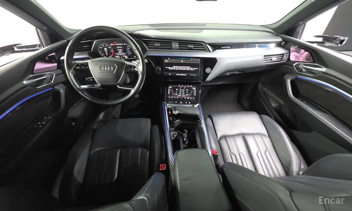 Фото 7 - Audi e-tron