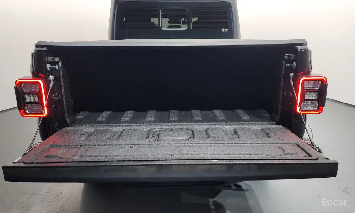 Фото 20 - Jeep Gladiator