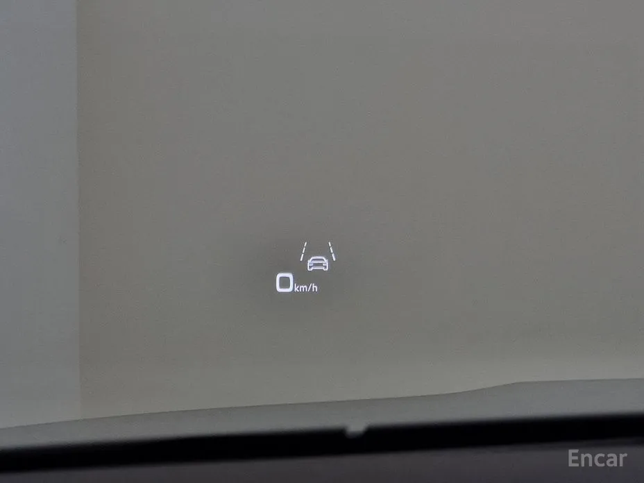 Фото 11 - Audi Q8 e-tron