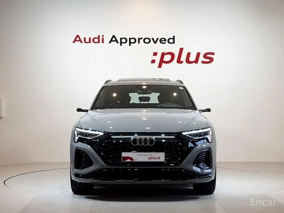 Фото 3 - Audi Q8 e-tron