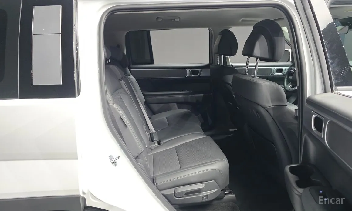 Фото 12 - Hyundai Santa Fe