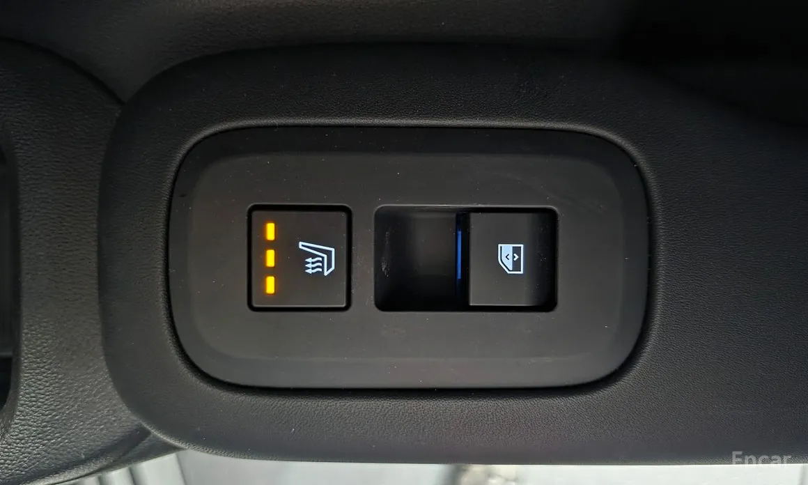 Фото 19 - Hyundai Santa Fe