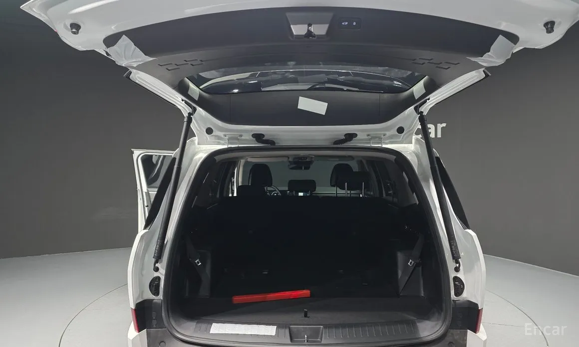 Фото 20 - Hyundai Santa Fe