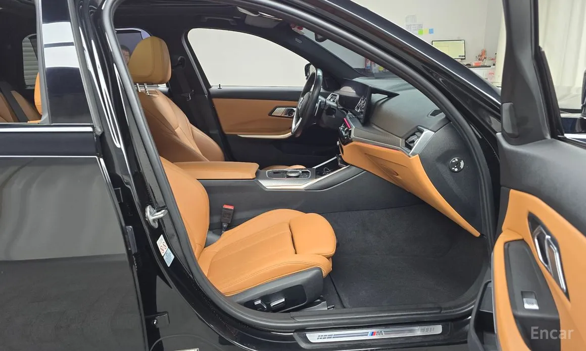 Photo 11 - BMW 3 Series