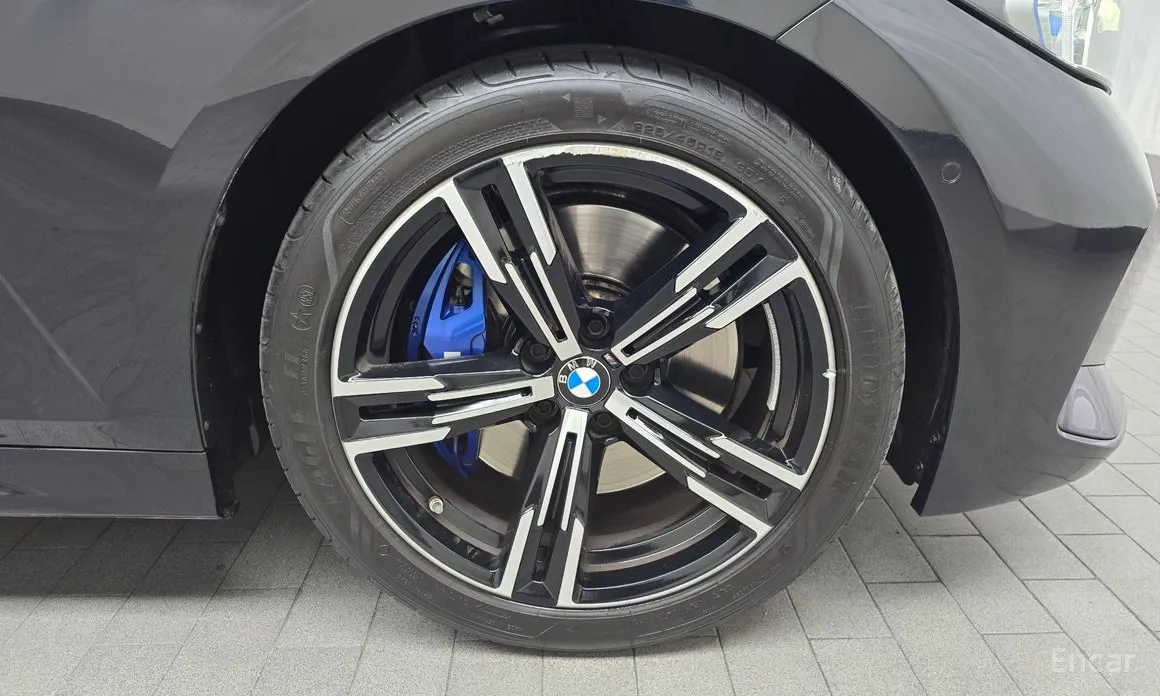 Photo 5 - BMW 3 Series