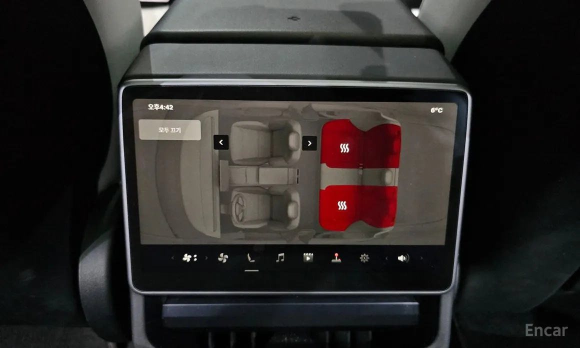 Фото 18 - Tesla Model 3