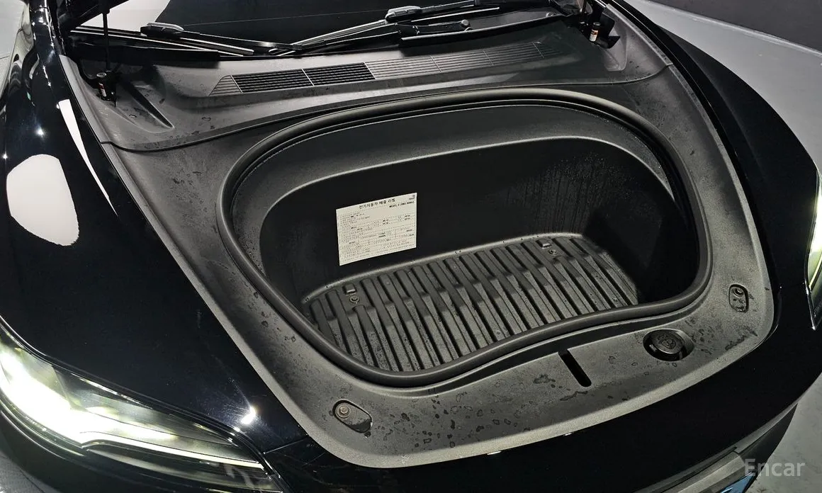 Фото 6 - Tesla Model 3