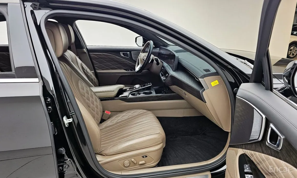 Фото 11 - Kia K8