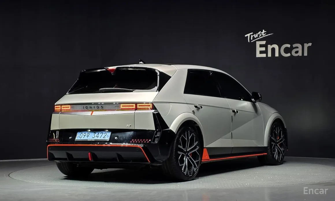 Фото 2 - Hyundai Ioniq 5