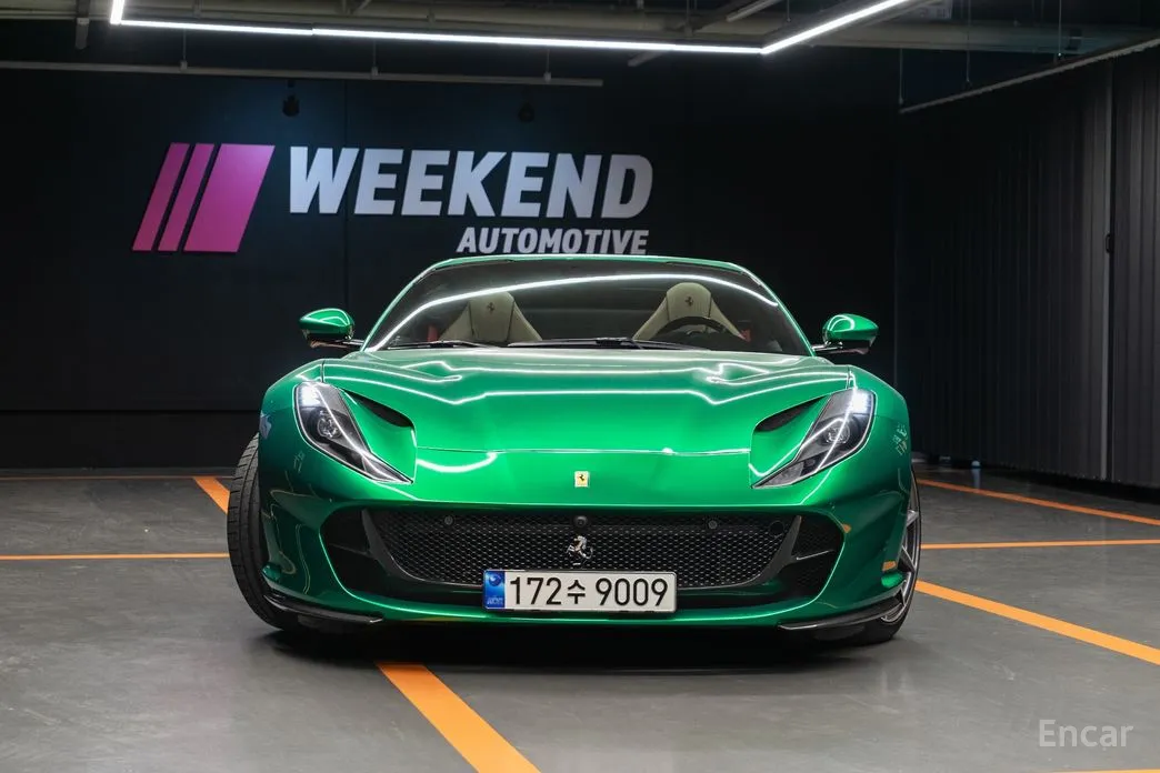 Фото 2 - Ferrari 812