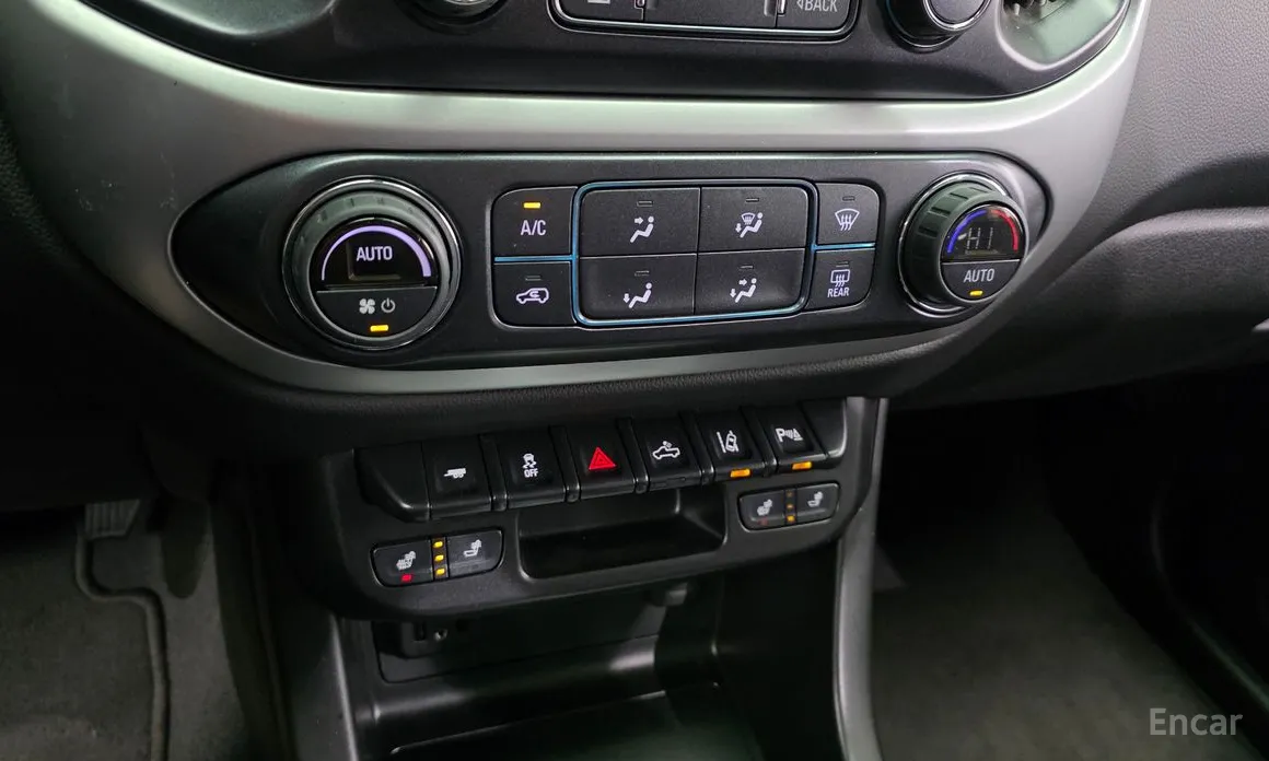 Фото 16 - Chevrolet Colorado