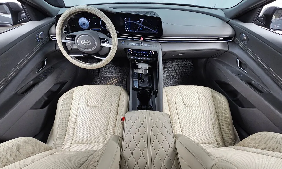 Фото 7 - Hyundai Avante