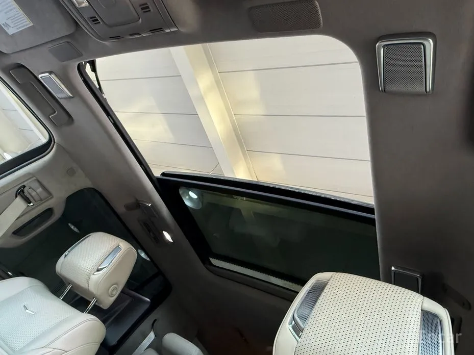 Фото 15 - Cadillac Escalade