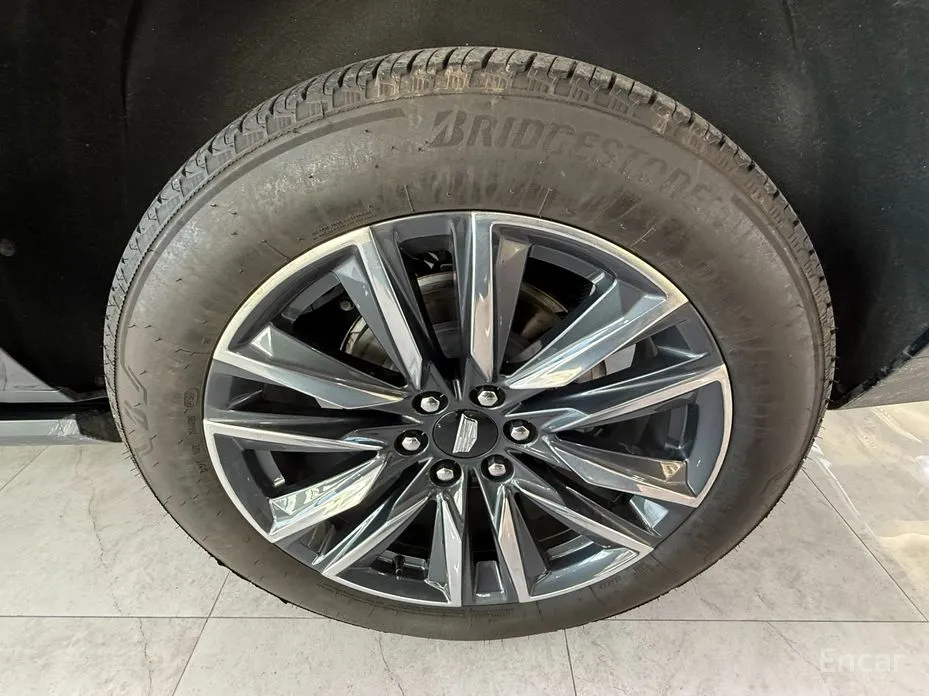 Фото 5 - Cadillac Escalade