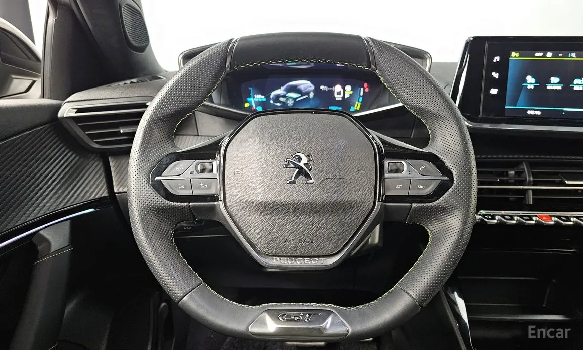 Фото 13 - Peugeot 2008