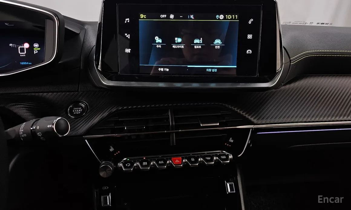 Фото 14 - Peugeot 2008